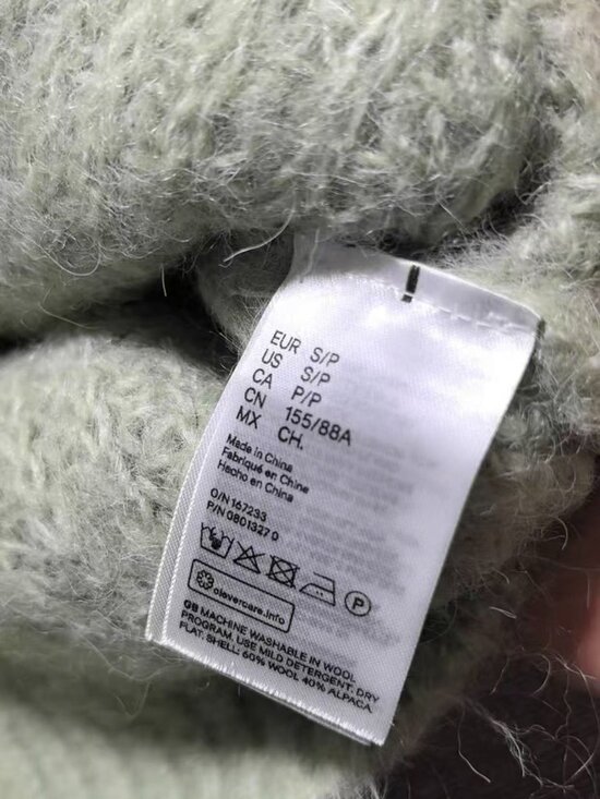 H&M Alpaca Wool Cardigan – Size S, Light Green – Cozy & Versatile 🍃🧶 - Picture 6 of 7